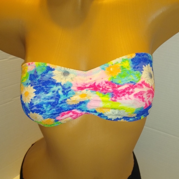 VS PINK Bandeau Med NWT - Picture 3 of 6